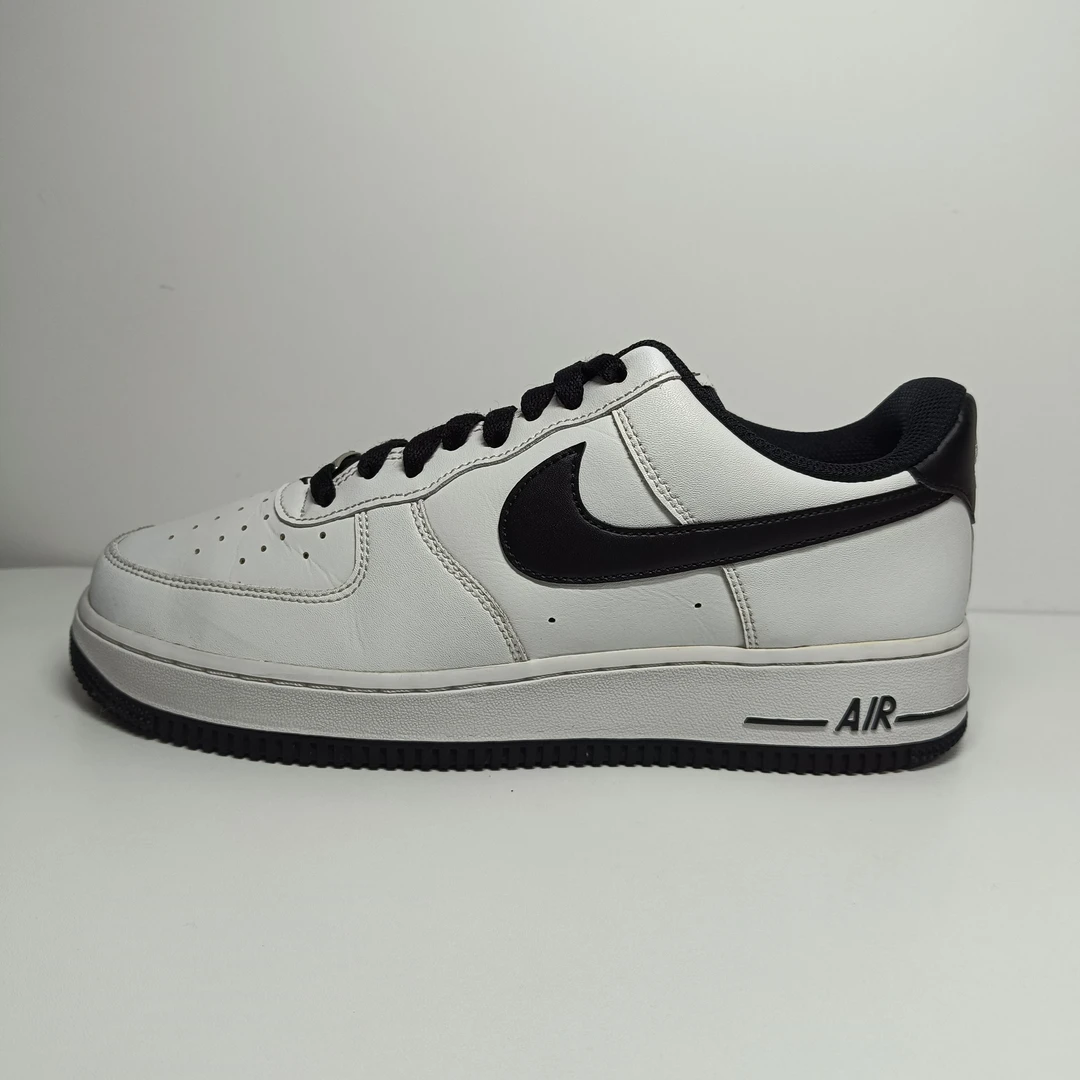 43码/Nike af1 黑白 低帮板鞋 无原盒 A032