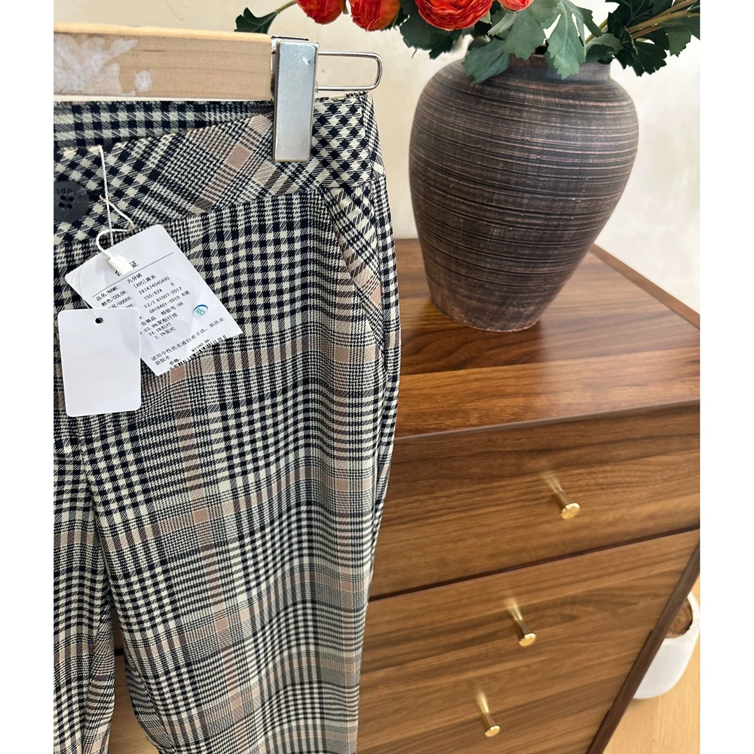 P028/艾*潘品牌女装格子九分裤0871