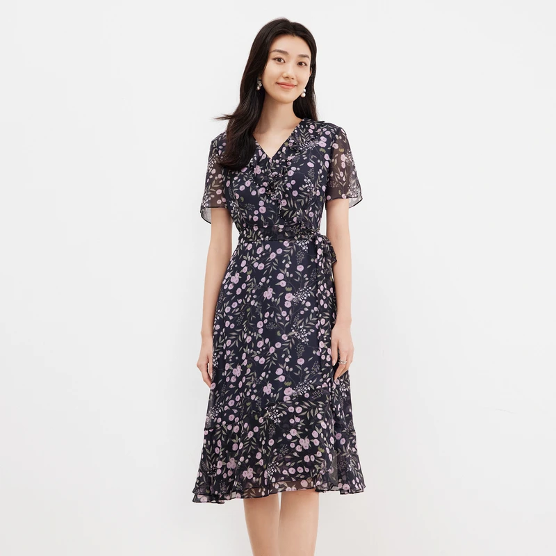 珂莱蒂尔早春小众显瘦设计感气质高级感静奢风连衣裙v领KF10311P4