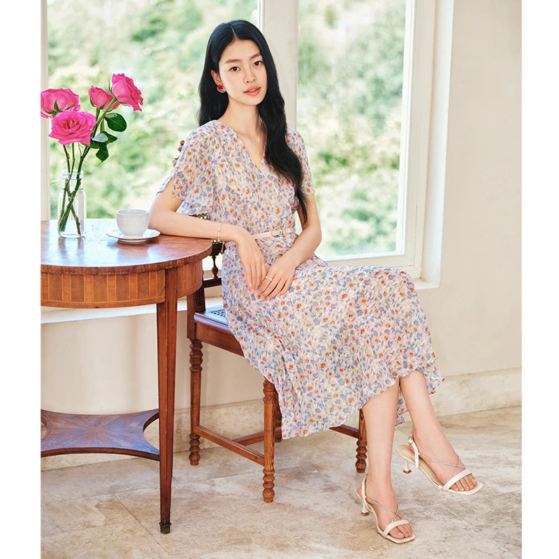 珂莱蒂尔显白法式收腰复古碎花女装连衣裙印花腰带KF10873P1