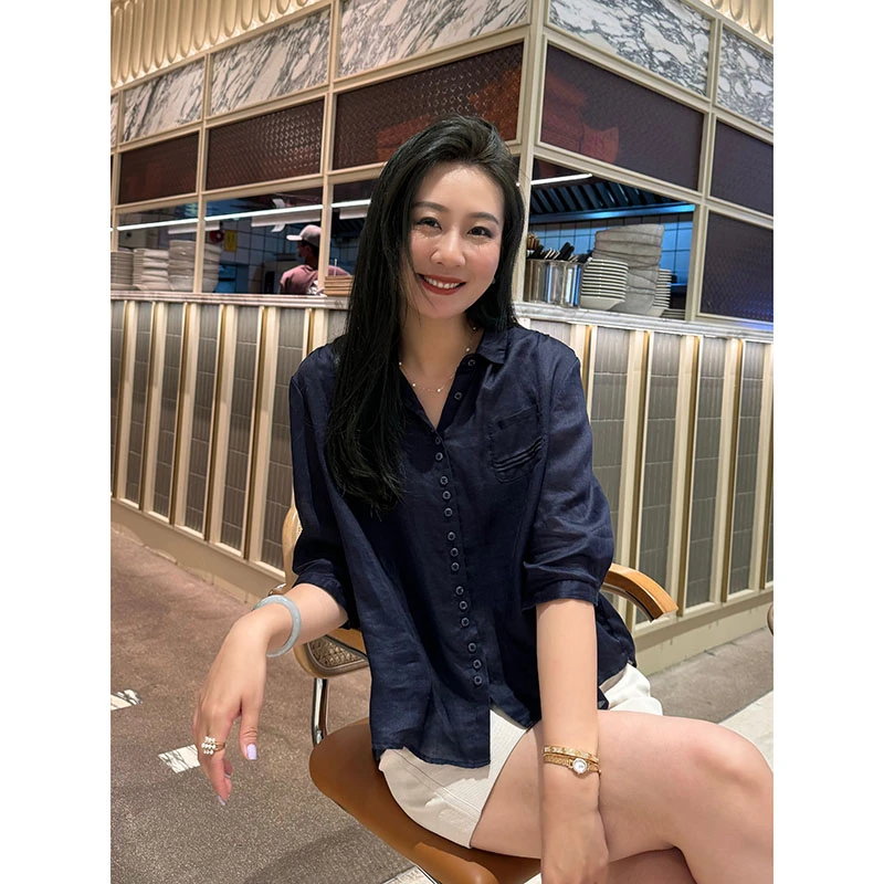 【王雯馨】“一城一诗”设计感 减龄 单排扣纯色百搭小翻领七分袖衬衫