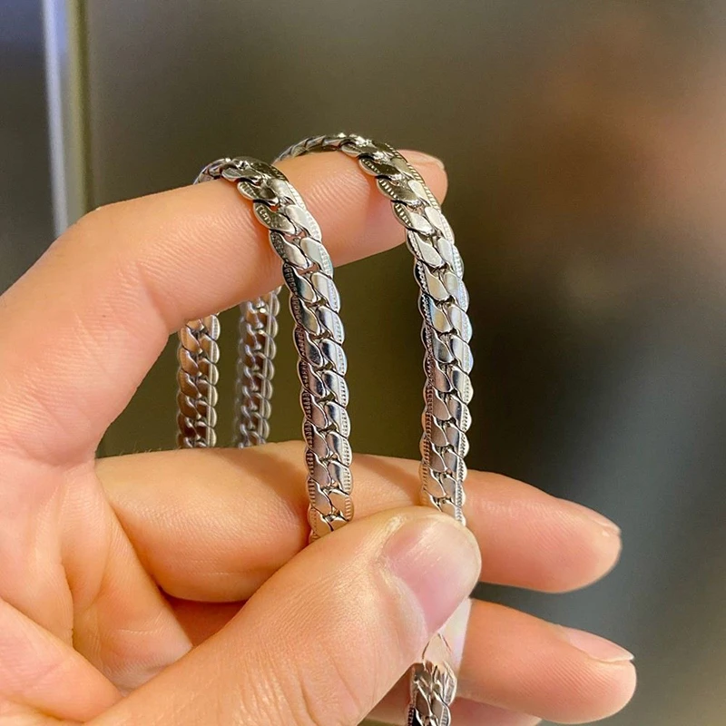 钛钢项链 压花古巴项链男士潮牌百搭轻奢小众设计高级潮流锁骨链