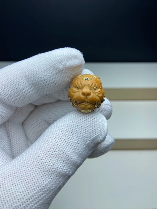 泽霖-猴头核桃单颗雕刻镶嵌【狗王】黄铜镶嵌   双11好物