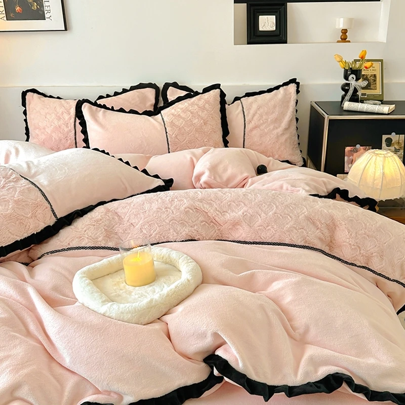 2024新款立体爱心拼接款牛奶绒四件套品质之选演绎时尚睡眠新美学