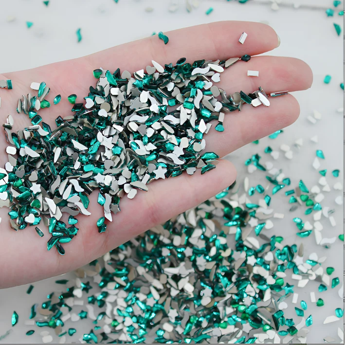 祖母绿K9迷你平底异型混装宫廷风甄嬛护甲高级美甲钻流行深绿色