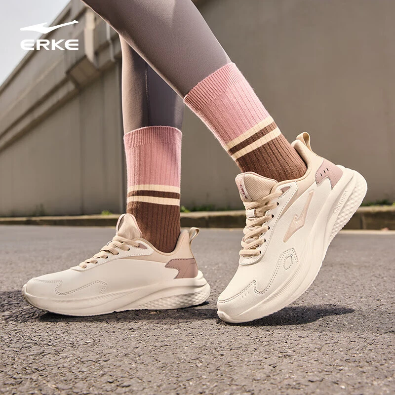 鸿星尔克跑步鞋女秋季防泼水革面减震回弹跑鞋户外徒步轻便运动鞋