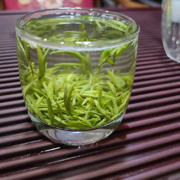 品三口茶行《2024新茶春芽毛尖》特级明前雨花250g