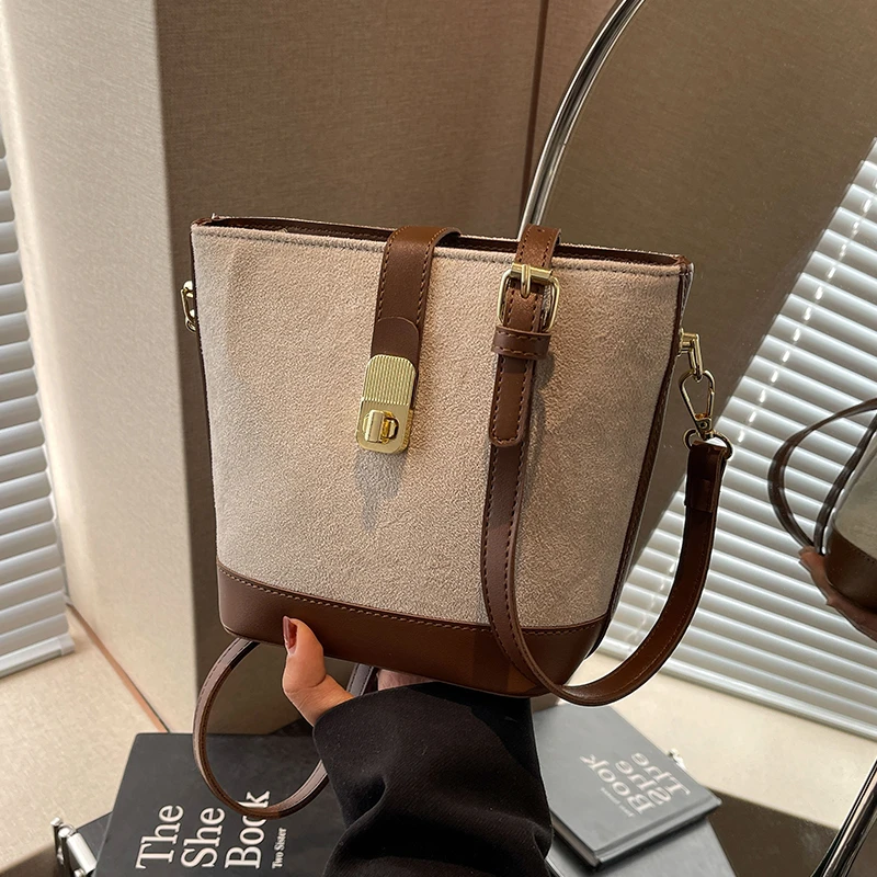 COOLE女包2023新款时尚复古洋气小众韩版潮流日常单肩斜挎水桶包