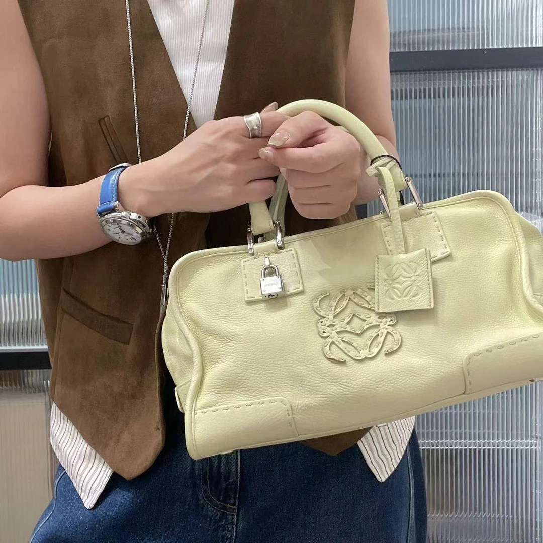 95新 LOEWE/罗意威 奶白色亚马逊单肩包