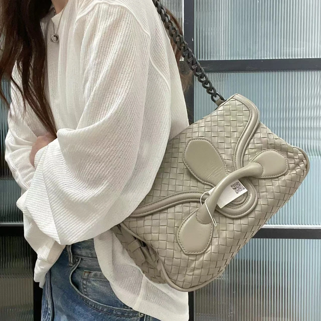 95新 BOTTEGA VENETA/葆蝶家 JJ0737 大象灰皮编织单肩包