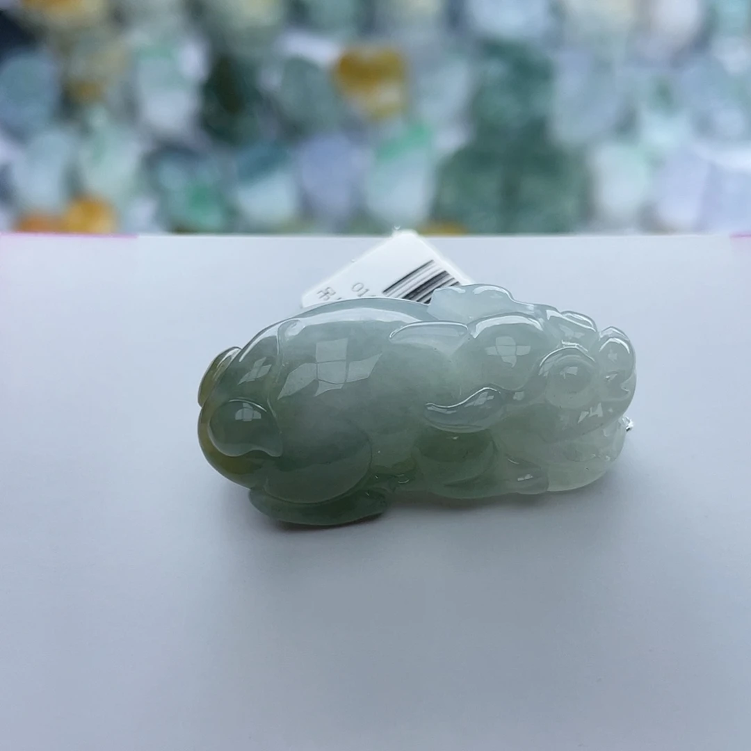 翡翠颈饰未镶嵌貔貅