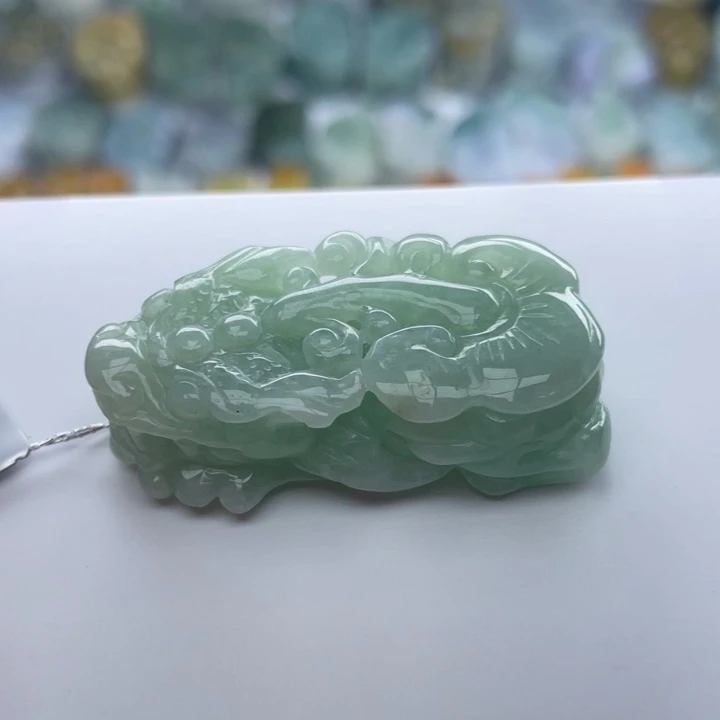 翡翠颈饰未镶嵌貔貅
