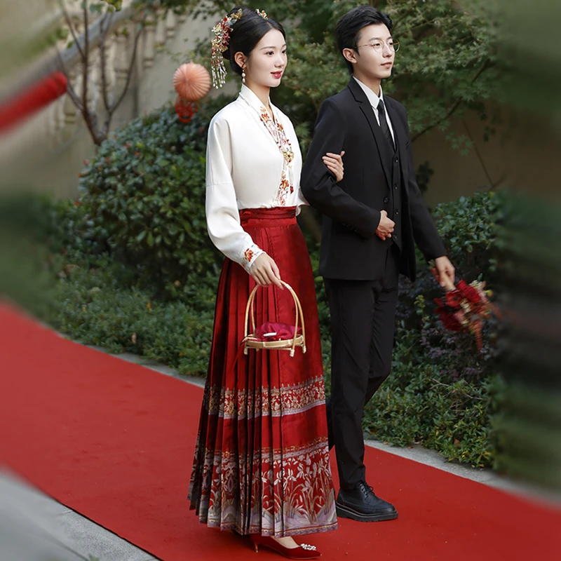 织金妆花红色马面裙2024春季套装新中式国风汉服敬酒服新娘婚礼服