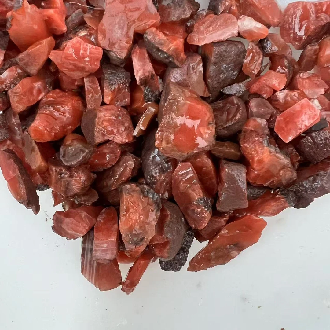 原矿无优化南红毛料碎料多样性发