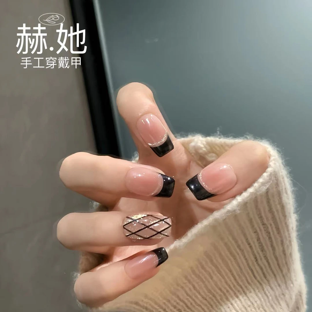 【黑金时代】黑色系显白裸渐变法式秋季氛围感 纯手工穿戴甲