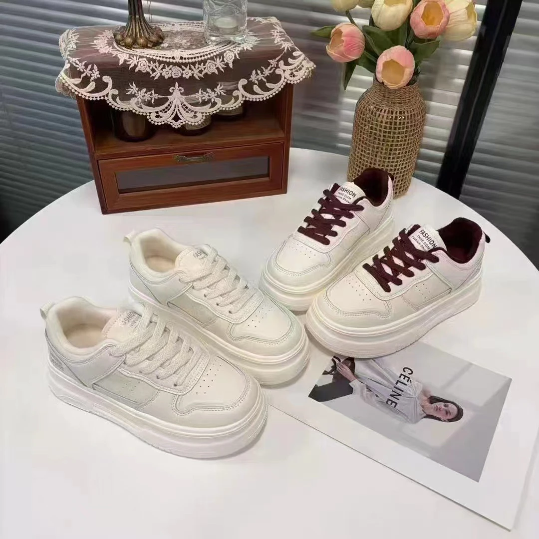 8515女士冬季加绒休闲板鞋