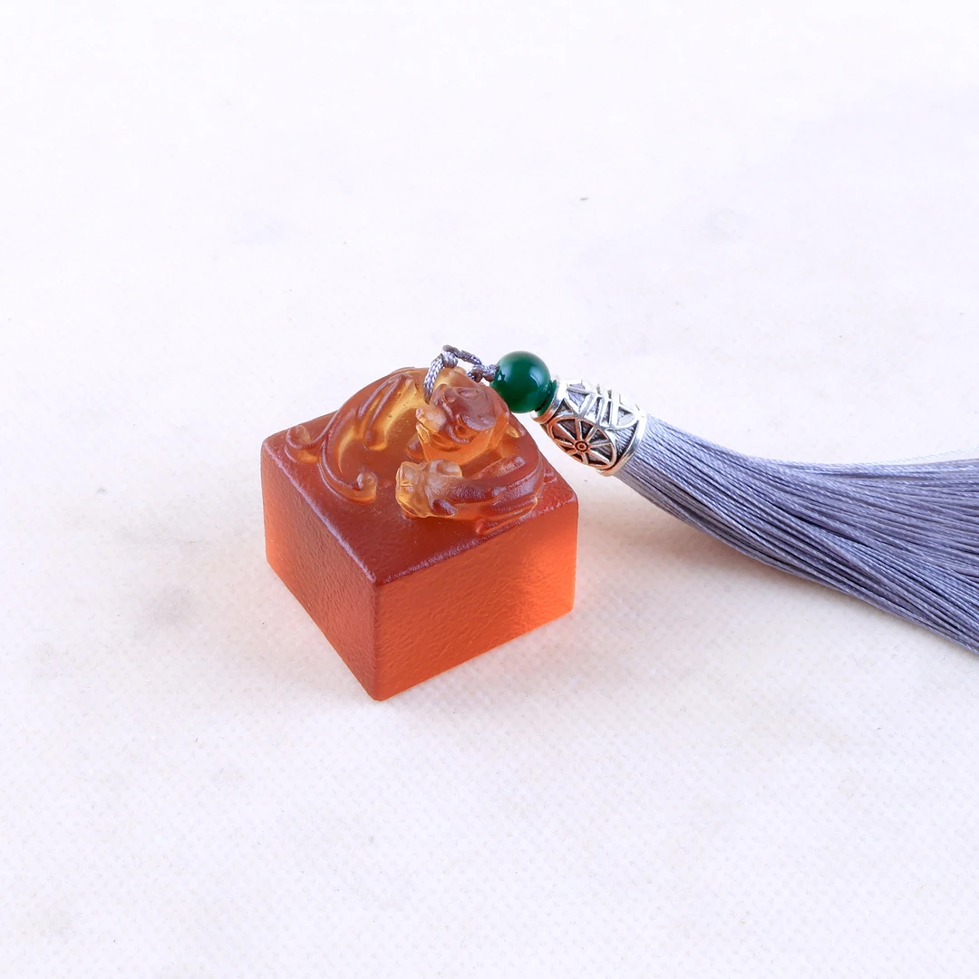 琉璃玉玺双螭龙镇纸摆件刻字博古架书房桌面装饰品