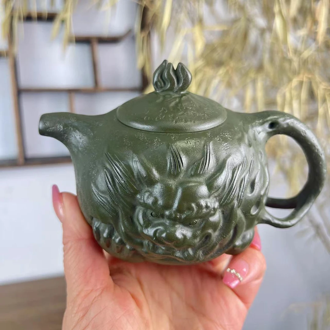 宜兴丁蜀镇高端精美翡翠绿麒麟供春紫砂壶250cc