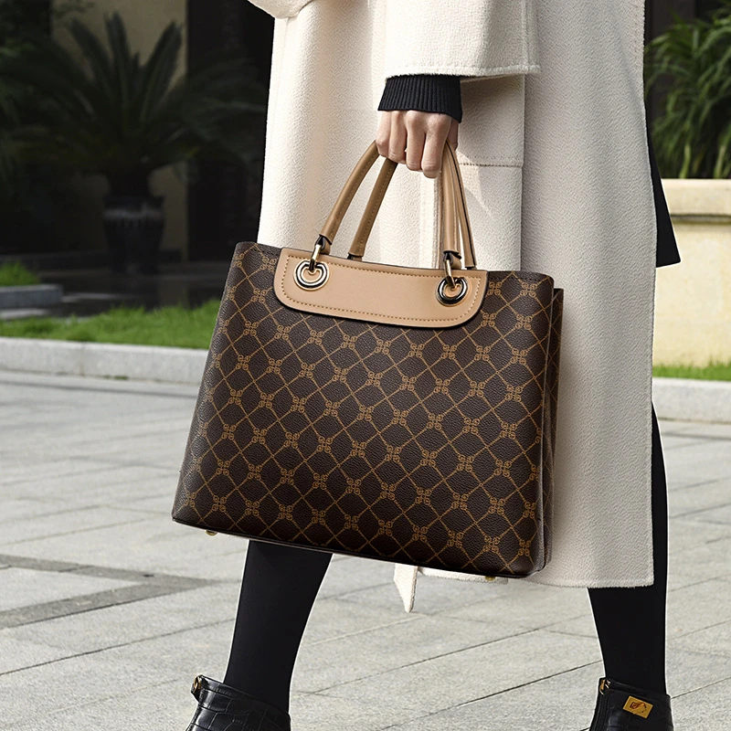 品牌轻奢2025新款女士手提包欧美复古品质妈妈单肩女斜挎包送礼物