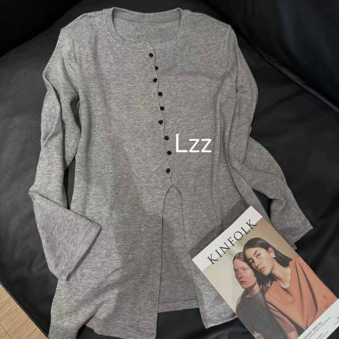 『LZZ』24冬新款设计纽扣垫肩前开叉小衫