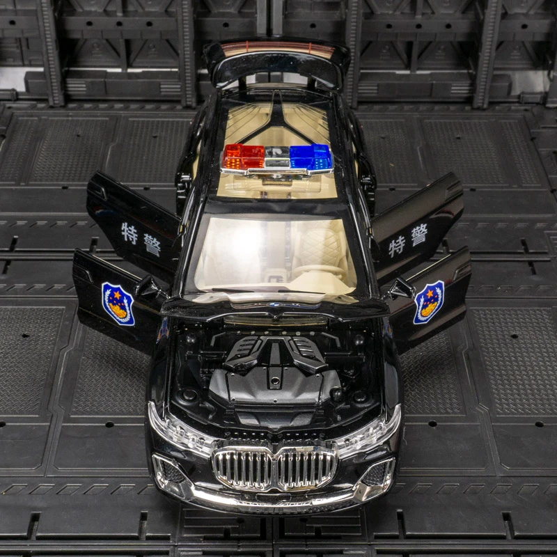 宝马X7仿真车模1:24锌合金警车玩具展示功能声光回力男生生日礼物
