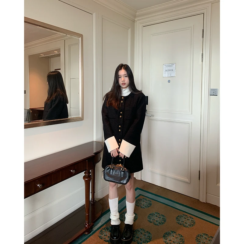 王少女的店 【现】黑色直筒中长款呢子外套冬季小香风上衣N26853S44