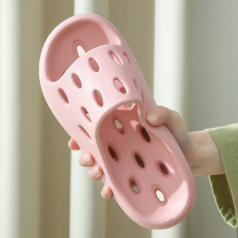 拖鞋亲子情侣软底居家速干防滑凉拖鞋男透气夏天外穿镂空厚底浴室