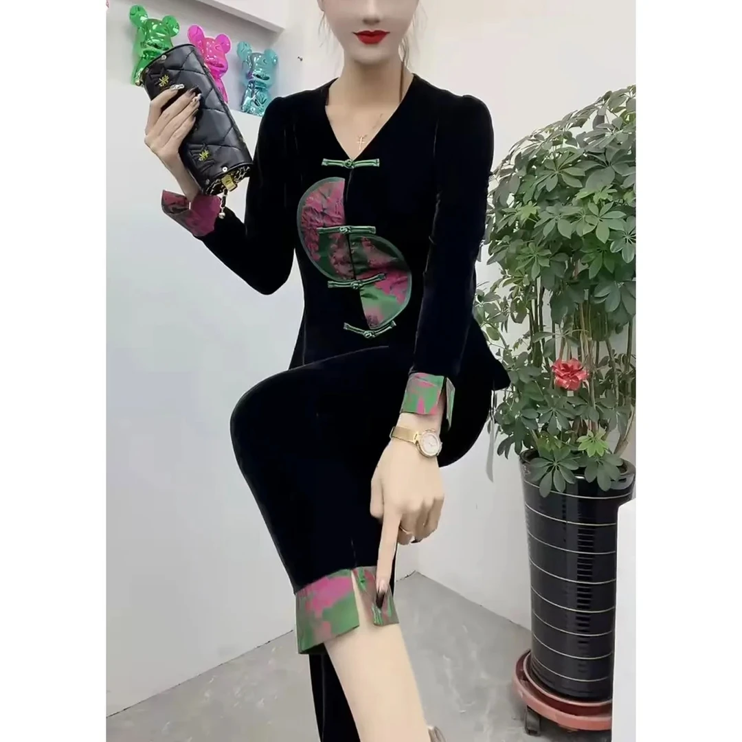 2025春季新款时尚丝绒国风大码显瘦中式盘扣上衣小脚裤两件套装女