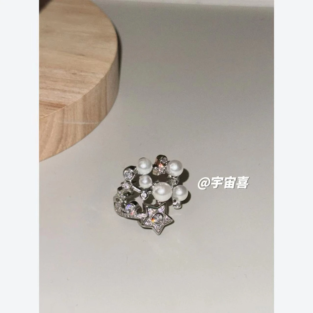 铜合金锆石戒指 K1-003【贝珠白锆拼接五角星开口星宿戒指】