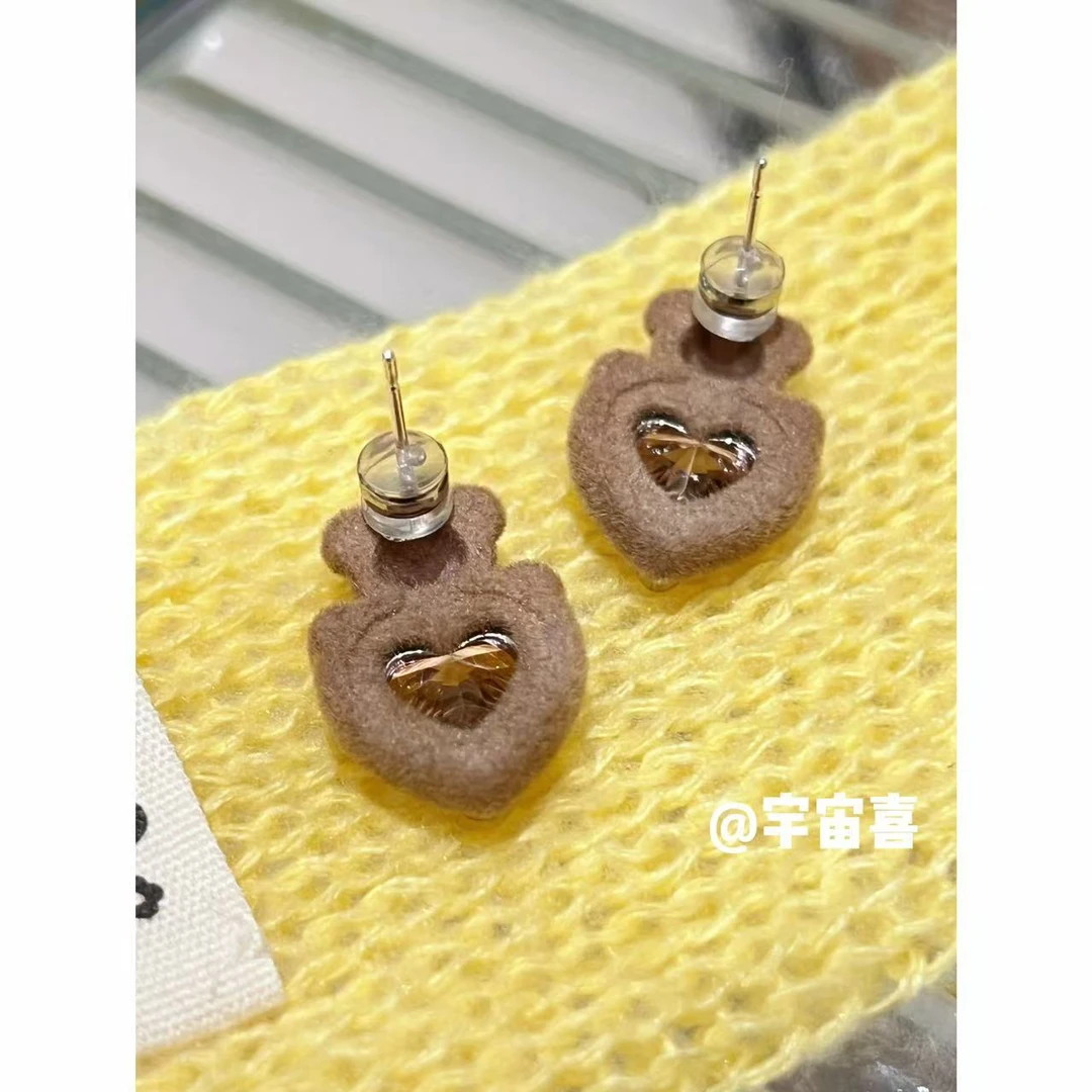 铜合金锆石耳饰 L5-098【爱心粉锆小熊耳钉】