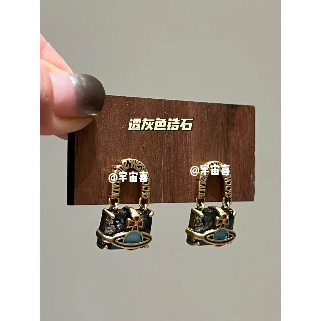 铜合金锆石耳饰 L1-052【古金透灰锆彩色珐琅星球小锁字母耳钉】