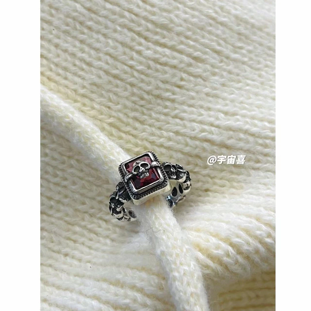 铜合金合成锆石戒指 K1-021【镀银杨梅冰颜色骷髅方形活口戒指】