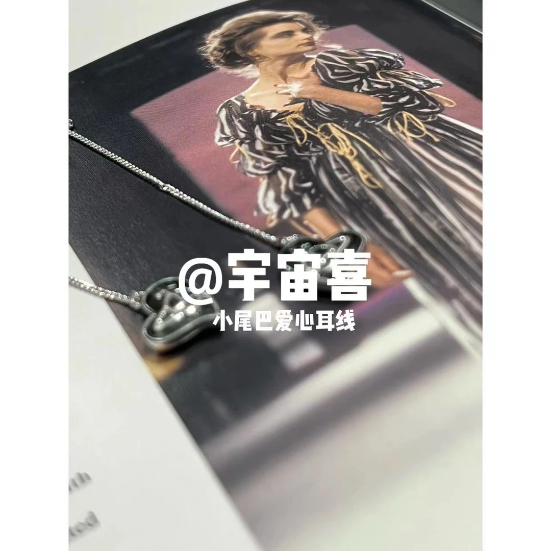 铜合金珐琅耳饰 D2-112【银色底小尾巴爱心森林绿珐琅星球耳线】