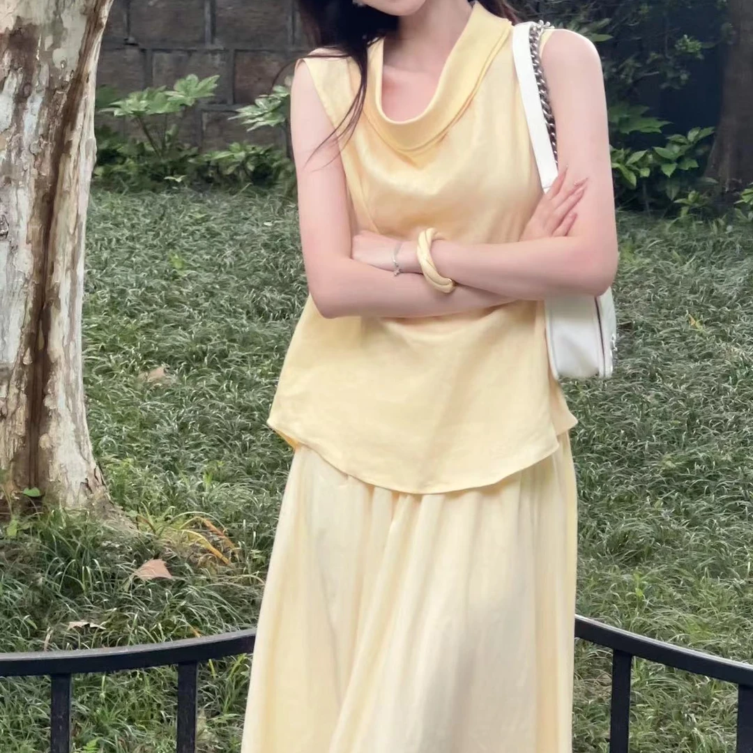 莲的百万【尤素】2024年休闲气质文雅风无袖设计感度假风显瘦套装