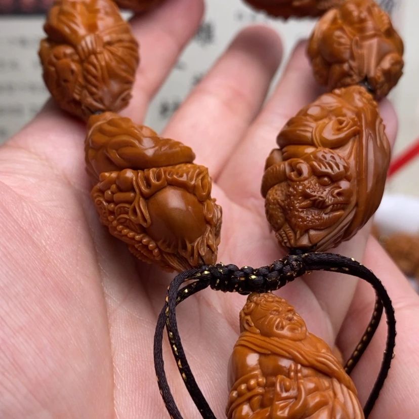 【闪购商品】橄榄核手串马**上