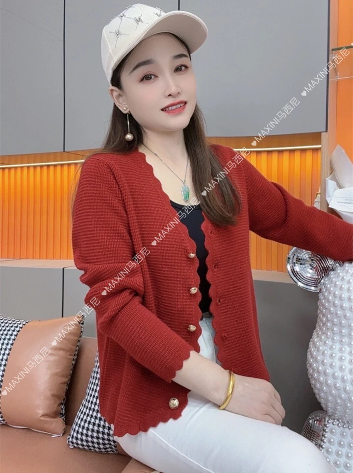 针织衫女开衫宽松短款小香风今年流行的纯色毛衣外套2024新款上衣