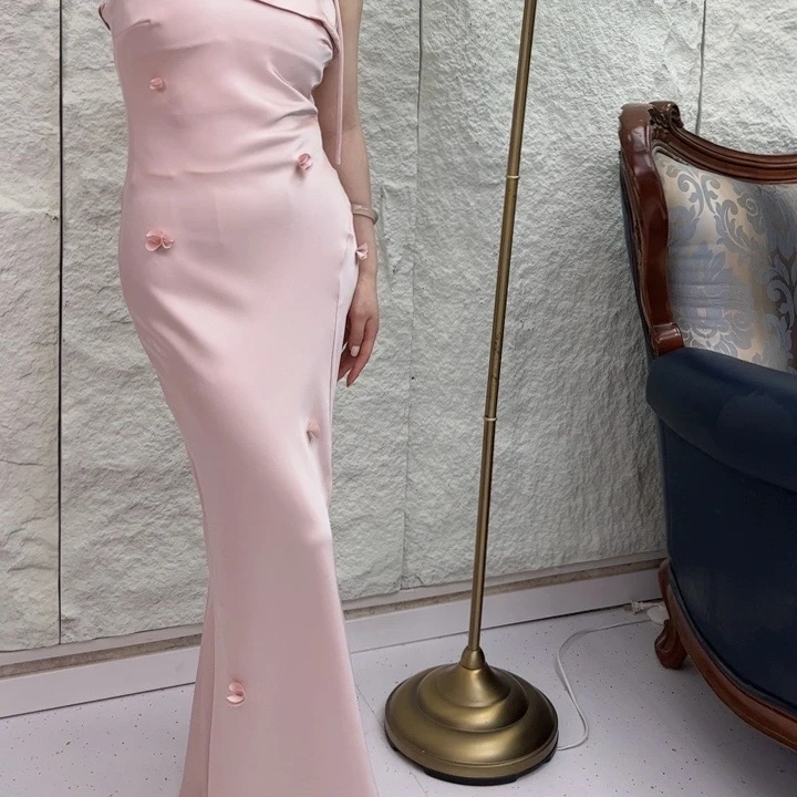 【二哥专属】时尚休闲春夏设计师连衣裙礼服轻奢短气质