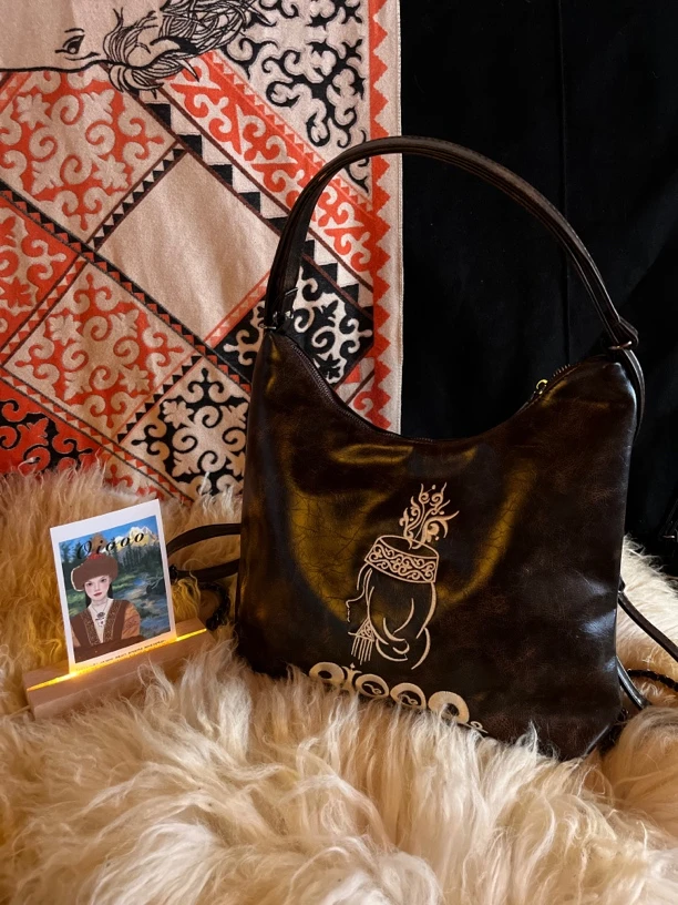 哈萨克元素kz女孩精致优雅高级款式小众通勤包包