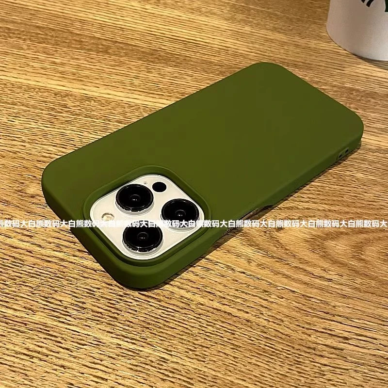 飞虎胜高级肤感无边框适用苹果15pro手机壳iPhone14/13/12/11软套