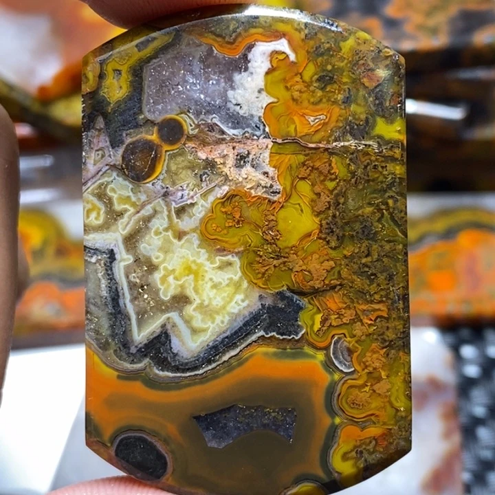 玛瑙/玉髓颈饰未镶嵌天****行