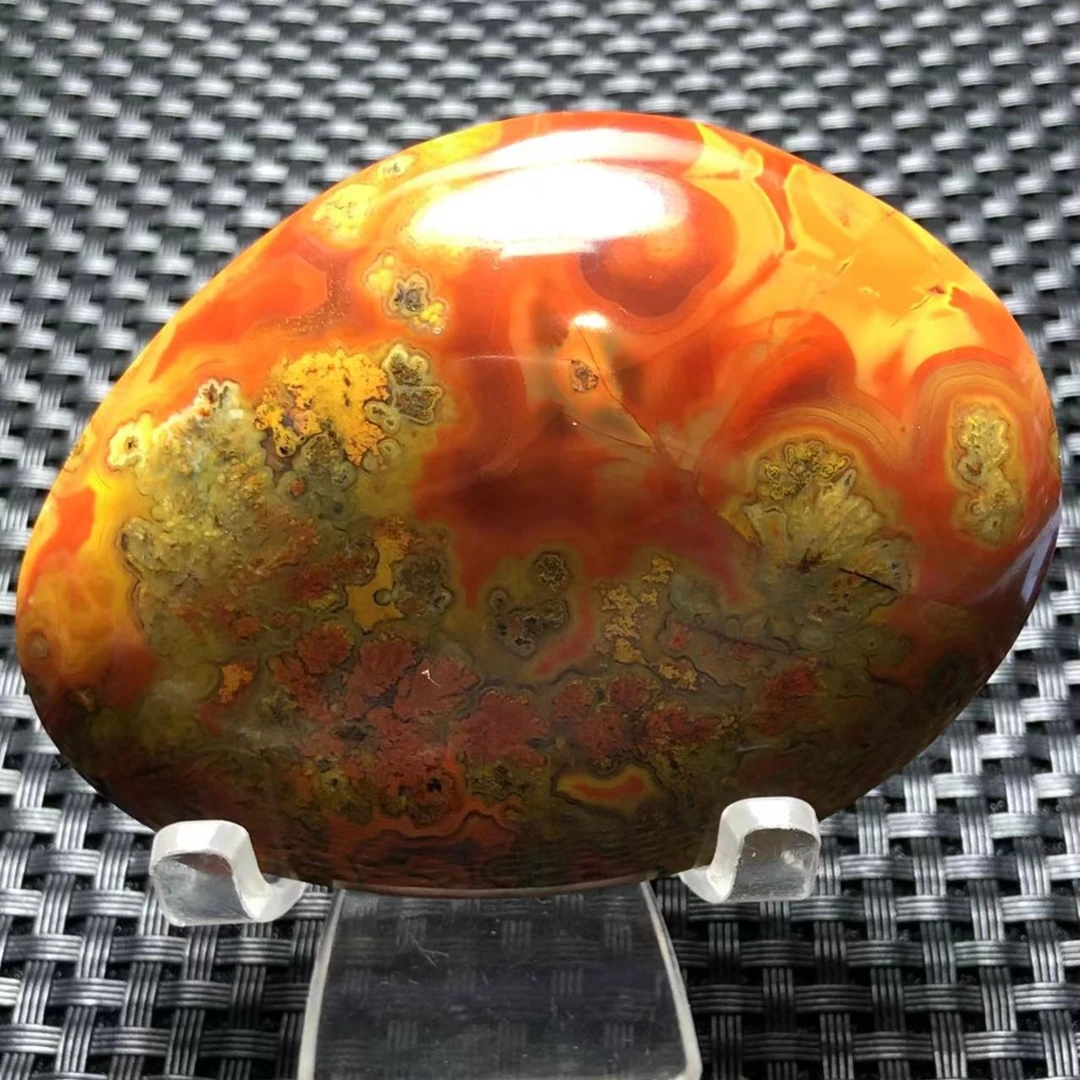 河北宣化天然战国红玛瑙红底大朵金草花异形手把件摆件喜上眉梢