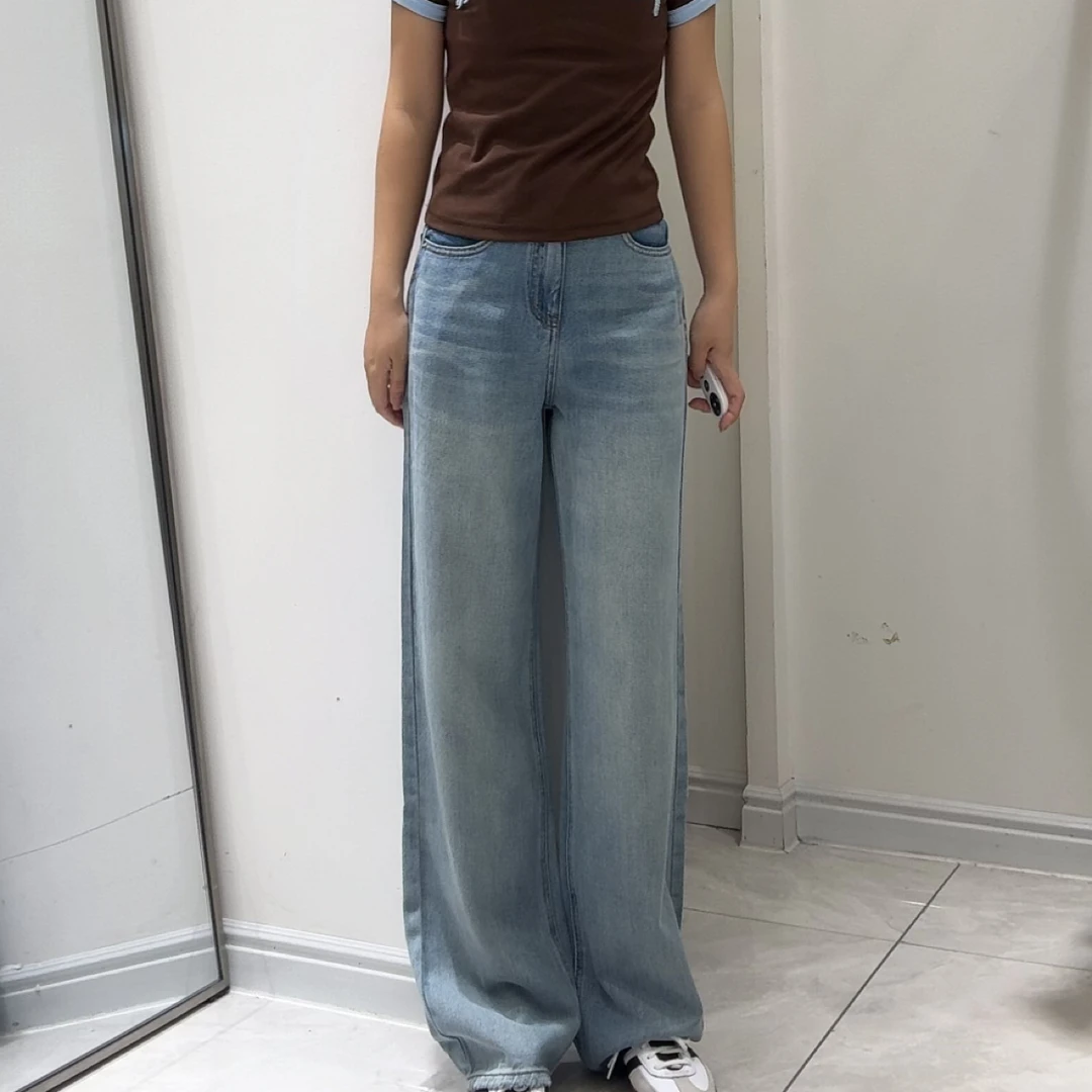 JYBD显瘦时尚设计感高腰直筒牛仔裤