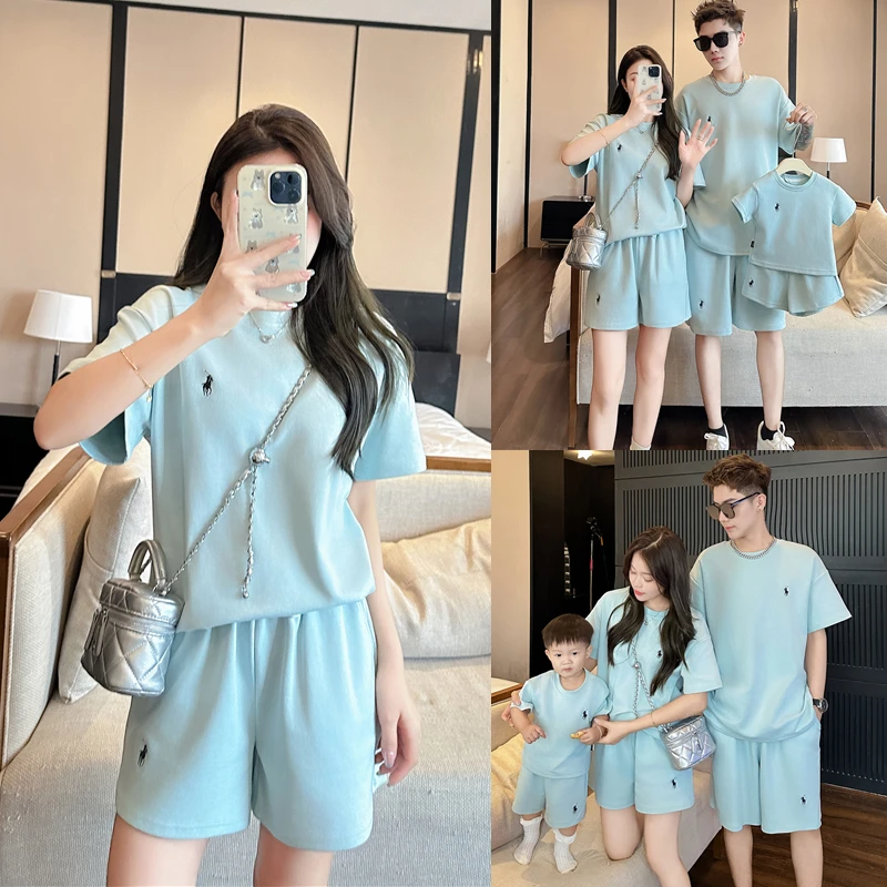 2024新款亲子装一家三口全家装新款天空蓝套装夏季短袖T恤洋气