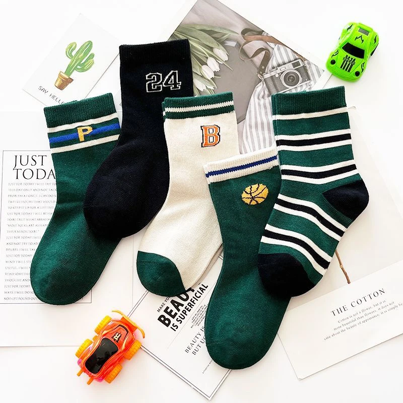 爱嘀嗒儿童袜子秋冬季精梳棉加厚韩版复古条纹男女童运动中筒潮袜