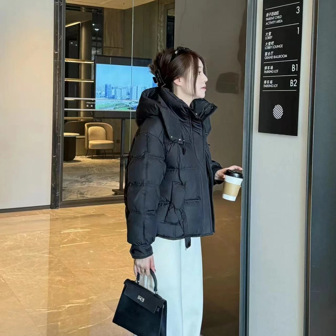 白鸭绒羽绒服女短款2024年冬季新款设计感小众时尚百搭加厚面包服