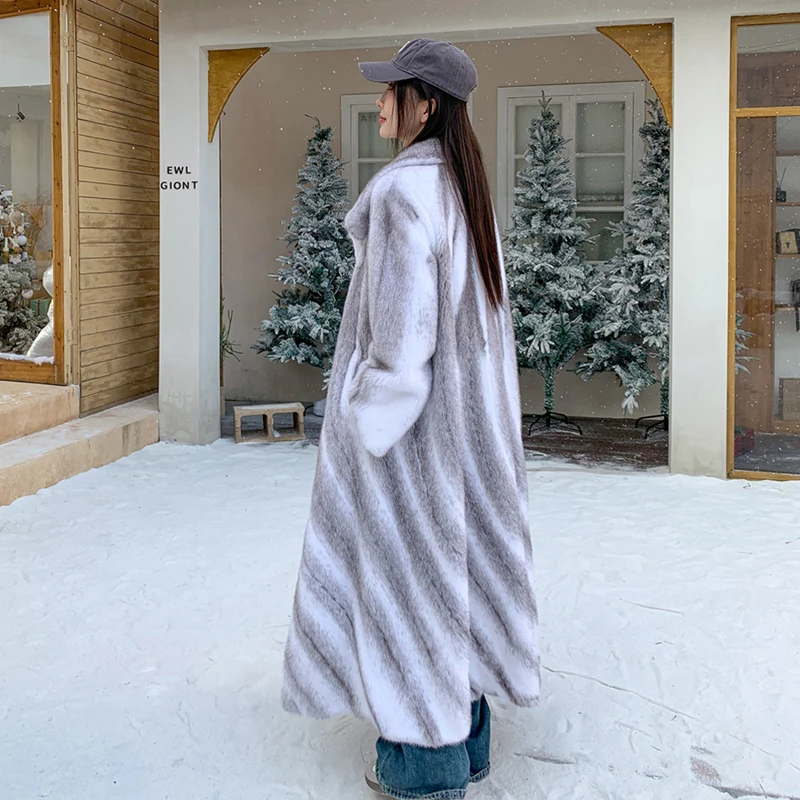 “雪岭千金”进口天鹅绒全抽水貂皮草整貂长款银十字貂皮ZD90Y024