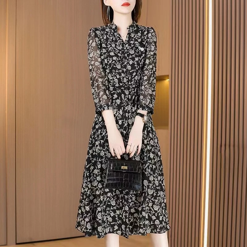 新款时尚气质显瘦连衣裙女夏季中长款碎花裙子M813
