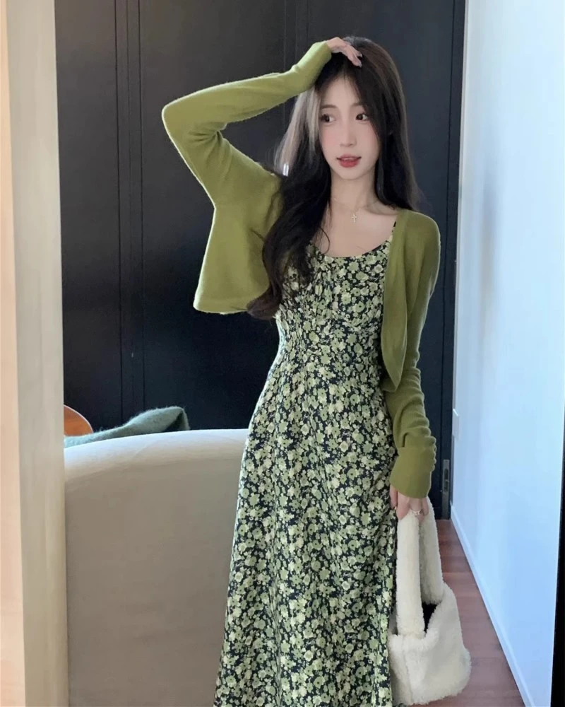 大码气质碎花吊带连衣裙女外搭开衫春夏季新款小清新裙子两件套