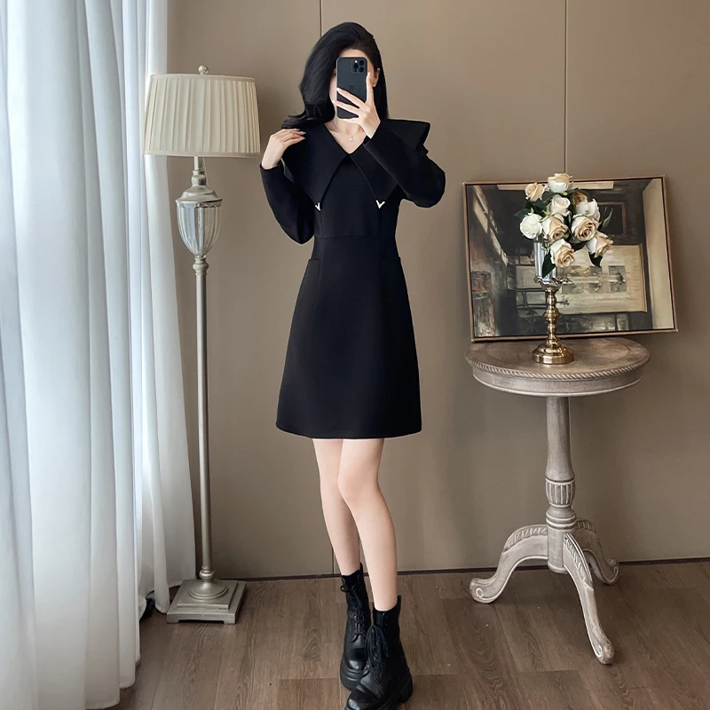 秋冬赫本风黑色长袖连衣裙显瘦翻领法式小个子连衣裙秋冬款小个子