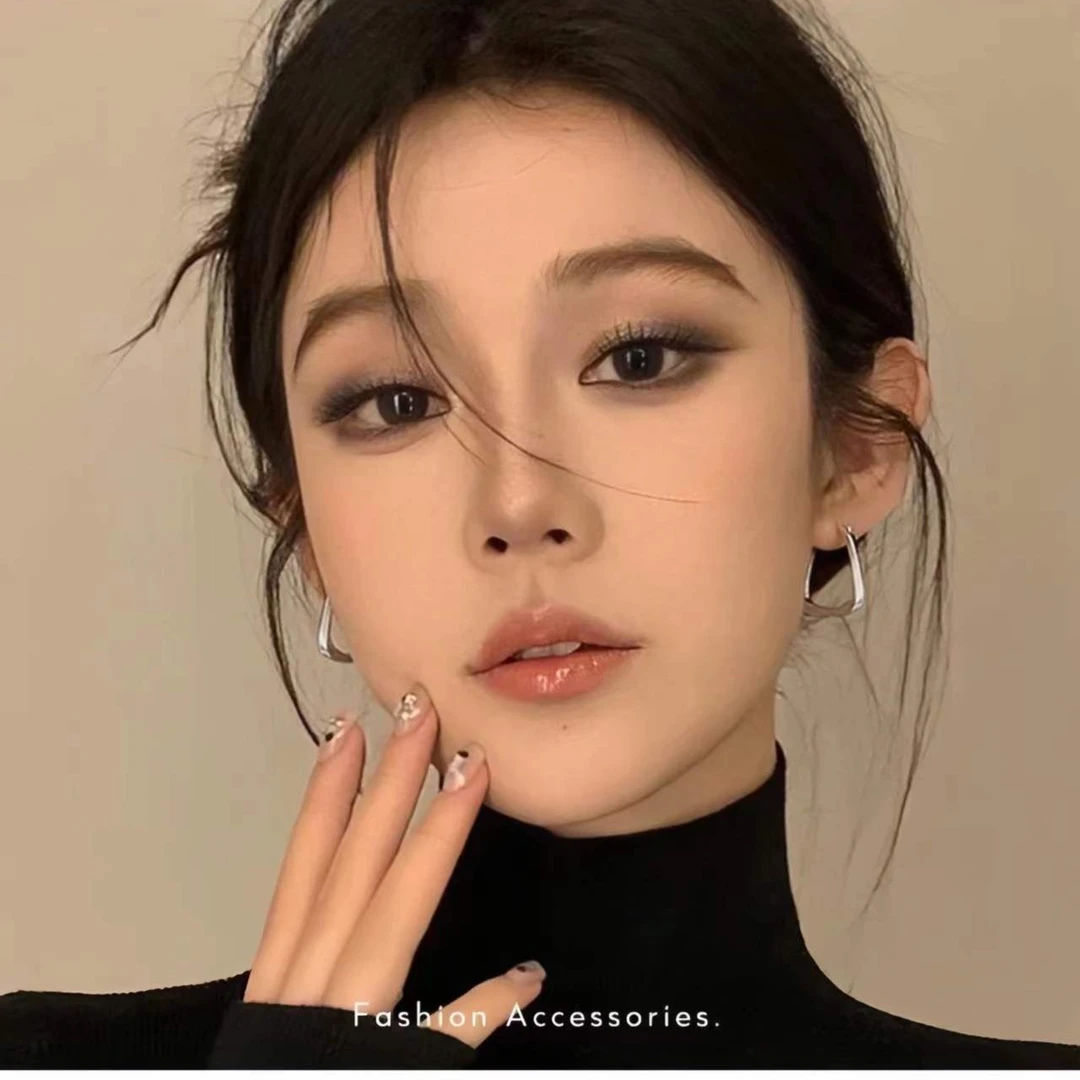 铜合金耳饰 时尚气质不规则耳圈小众ins个性百搭轻奢简约法式极简